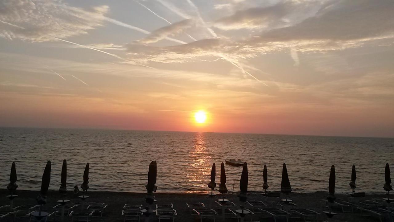 Alberto Quadrilocale A Soli 150M Dal Mare Marina di Castagneto Carducci Esterno foto